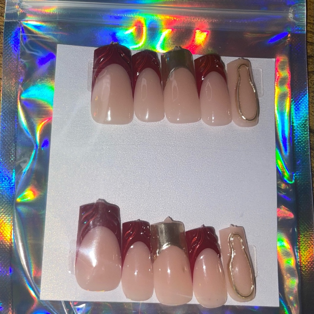 Maroon French Tip Press-On Nail Set with Gold Accent